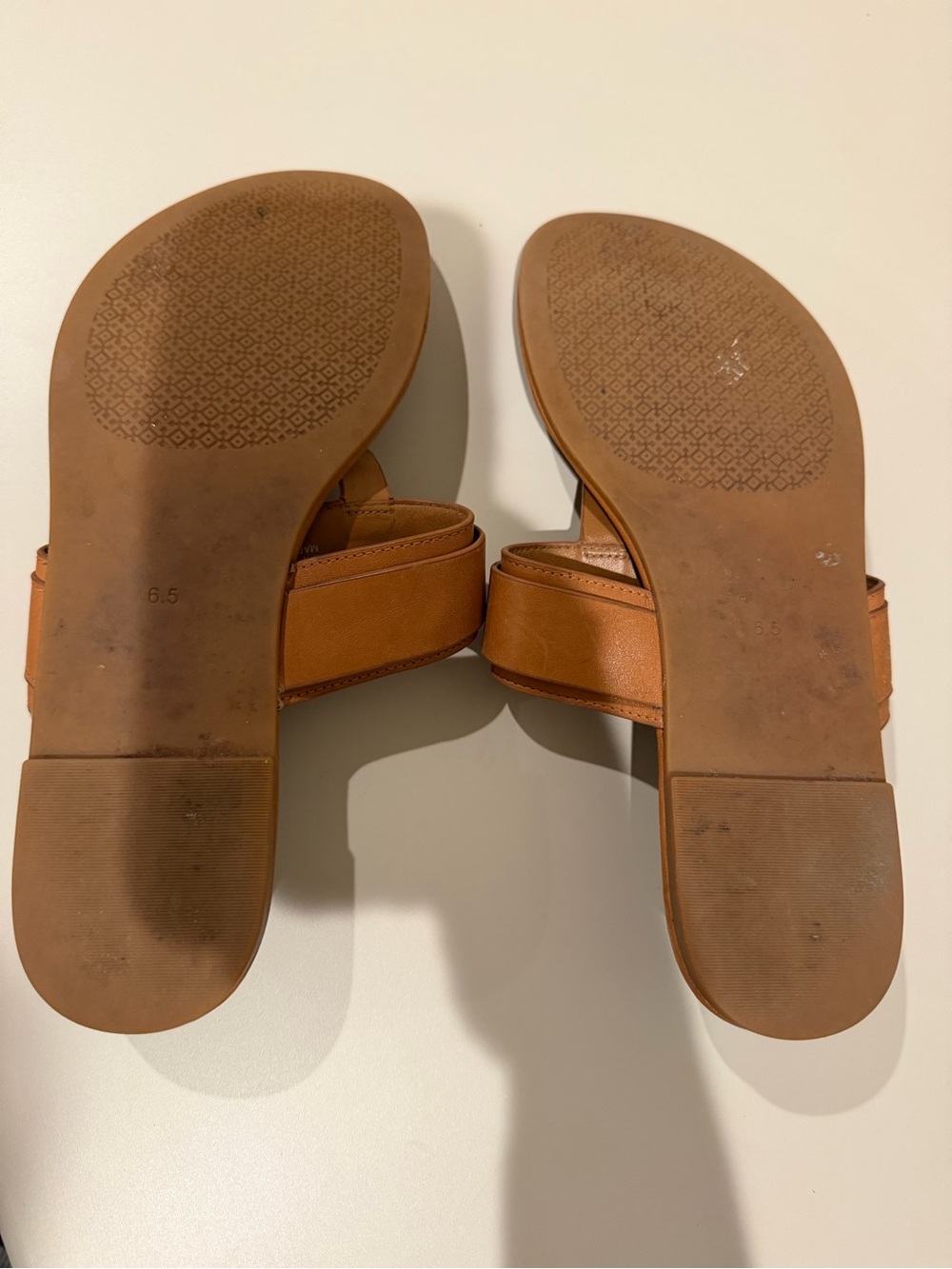 Tory Burch Marsden Cognac Leather Thong Sandals with Gold Buckle 6.5 - Picture 5 of 7